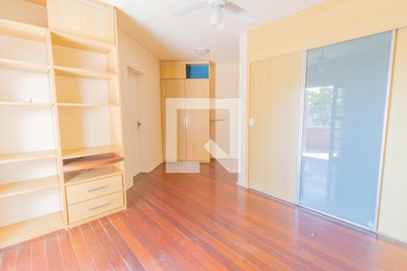 Casa à venda com 200m², 4 quartos e 2 vagas Casa à venda com 200m², 4 quartos e 2 vagasQuarto 4