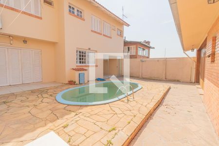 Casa à venda com 200m², 4 quartos e 2 vagas Casa à venda com 200m², 4 quartos e 2 vagasÁrea Externa