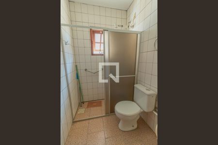 Casa à venda com 200m², 4 quartos e 2 vagas Casa à venda com 200m², 4 quartos e 2 vagasBanheiro