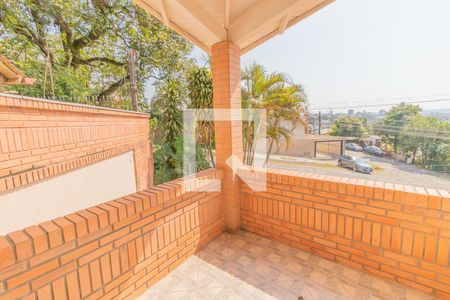 Casa à venda com 200m², 4 quartos e 2 vagas Casa à venda com 200m², 4 quartos e 2 vagasVaranda