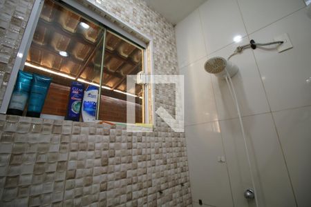 Casa à venda com 327m², 2 quartos e 2 vagasBanheiro