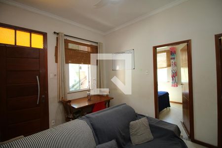Sala de casa à venda com 2 quartos, 327m² em Braz de Pina, Rio de Janeiro