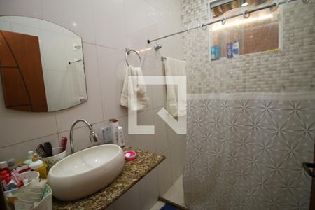 Casa à venda com 327m², 2 quartos e 2 vagasBanheiro