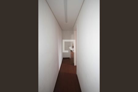 Corredor de apartamento para alugar com 2 quartos, 50m² em Cidade São Mateus, São Paulo