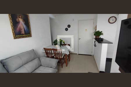 Apartamento à venda com 50m², 2 quartos e 1 vaga Apartamento à venda com 50m², 2 quartos e 1 vagaSala