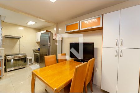 Apartamento para alugar com 90m², 2 quartos e sem vaga Apartamento para alugar com 90m², 2 quartos e sem vagaCozinha