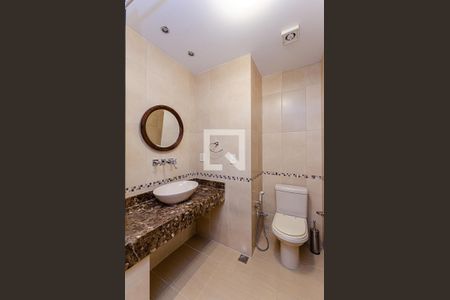 Banheiro da Suíte de apartamento para alugar com 2 quartos, 90m² em Icaraí, Niterói