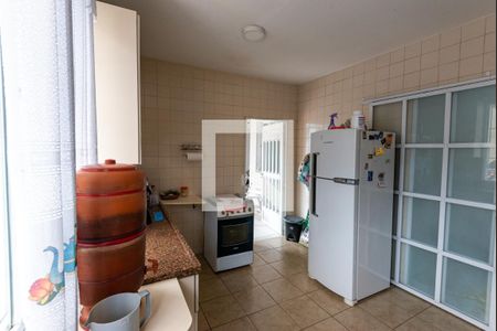 Casa à venda com 329m², 5 quartos e 4 vagasCozinha 2