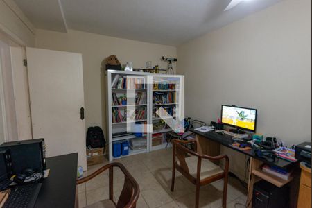 Casa à venda com 329m², 5 quartos e 4 vagasQuarto 5