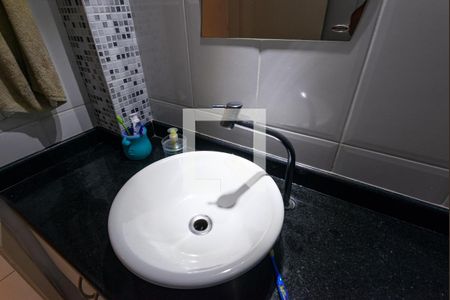 Casa à venda com 329m², 5 quartos e 4 vagasBanheiro 2