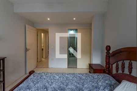 Casa à venda com 329m², 5 quartos e 4 vagasQuarto 2 - Suíte