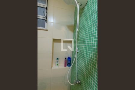 Casa à venda com 329m², 5 quartos e 4 vagasBanheiro 1