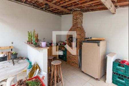 Casa à venda com 329m², 5 quartos e 4 vagasChurrasqueira