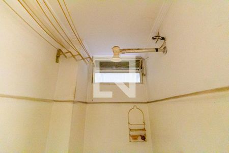 Banheiro de kitnet/studio à venda com 1 quarto, 39m² em República, São Paulo