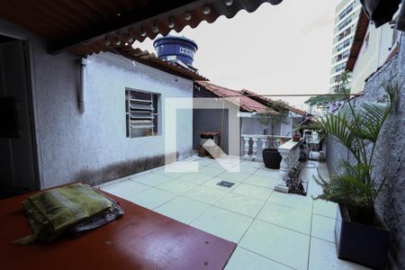 Casa à venda com 140m², 2 quartos e 1 vagaQuintal