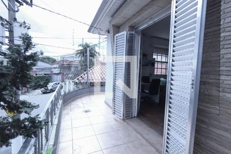 Casa à venda com 140m², 2 quartos e 1 vagaVaranda - Quarto 2
