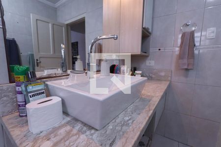 Casa à venda com 140m², 2 quartos e 1 vagaBanheiro Social