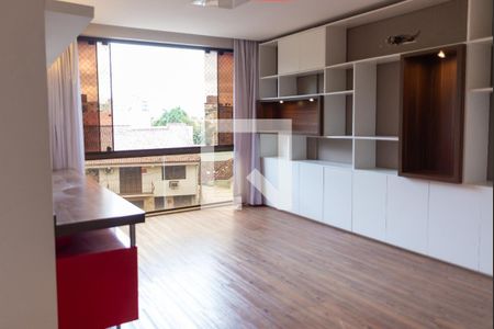 Sala de apartamento para alugar com 2 quartos, 75m² em Santo Antônio, Porto Alegre