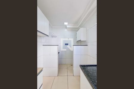 Apartamento para alugar com 53m², 2 quartos e 1 vaga Apartamento para alugar com 53m², 2 quartos e 1 vagaCozinha e Área de Serviço