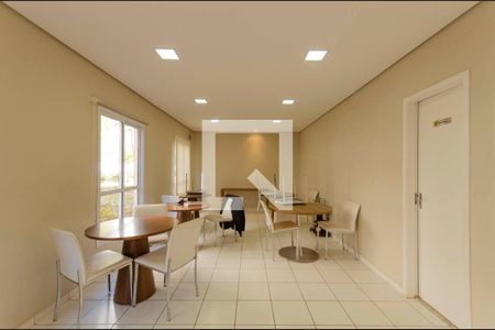 Apartamento para alugar com 47m², 2 quartos e 1 vagaÁrea Comum - Salão de Festas