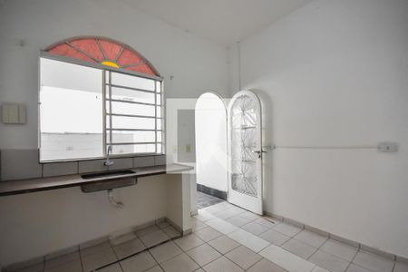 Cozinha de casa para alugar com 1 quarto, 40m² em Jardim Taboao, São Paulo