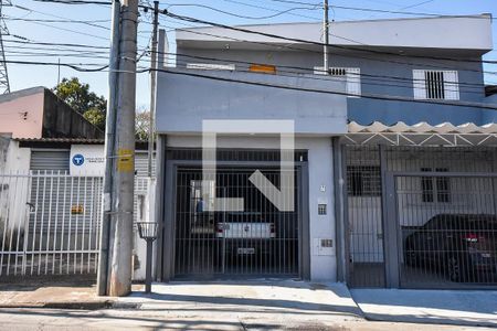 Fachada de casa para alugar com 1 quarto, 40m² em Jardim Taboao, São Paulo