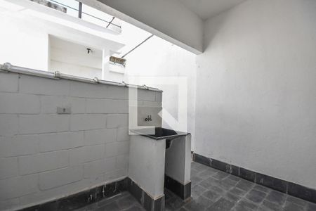 Área de serviço de casa para alugar com 1 quarto, 40m² em Jardim Taboao, São Paulo