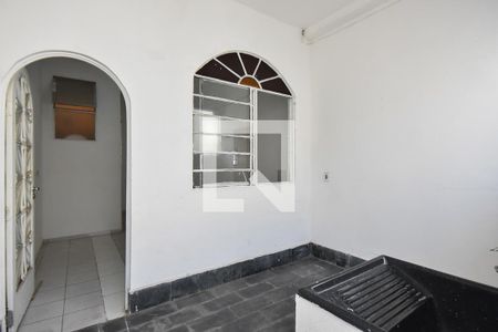 Entrada de casa para alugar com 1 quarto, 40m² em Jardim Taboao, São Paulo
