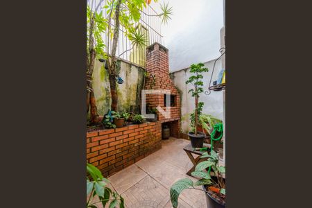 Casa à venda com 220m², 3 quartos e 1 vagaQuintal