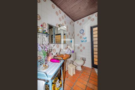 Casa à venda com 220m², 3 quartos e 1 vagaBanheiro