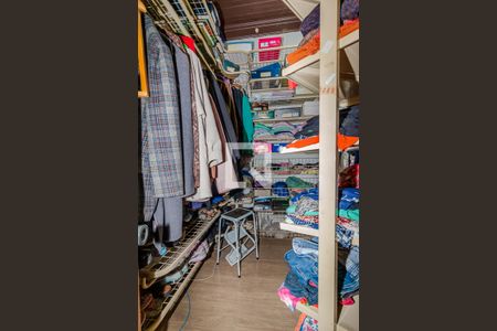 Casa à venda com 220m², 3 quartos e 1 vagaCloset