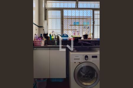 Apartamento à venda com 80m², 3 quartos e 1 vagaÁrea de Serviço