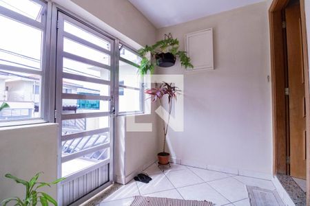 Entrada de casa para alugar com 3 quartos, 136m² em Vila Guarani (zona Sul), São Paulo