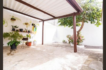 Casa à venda com 193m², 3 quartos e 1 vagaQuintal