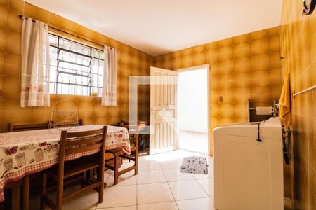 Casa à venda com 193m², 3 quartos e 1 vagaÁrea de Serviço