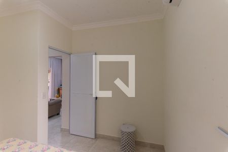 Casa à venda com 280m², 3 quartos e 2 vagas Casa à venda com 280m², 3 quartos e 2 vagasQuarto 1