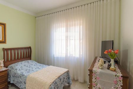 Casa à venda com 280m², 3 quartos e 2 vagas Casa à venda com 280m², 3 quartos e 2 vagasQuarto 2