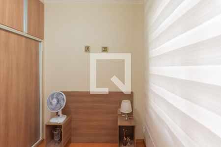 Casa à venda com 280m², 3 quartos e 2 vagas Casa à venda com 280m², 3 quartos e 2 vagasCasa dos Fundos- Quarto 1