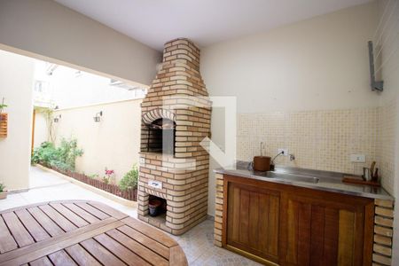 Casa à venda com 140m², 3 quartos e 2 vagasChurrasqueira