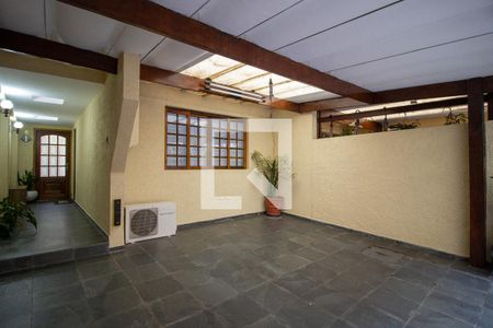 Casa à venda com 140m², 3 quartos e 2 vagasGaragem