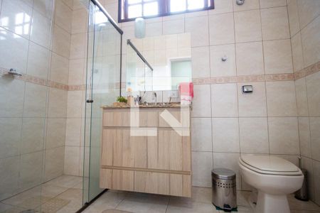 Casa à venda com 140m², 3 quartos e 2 vagasBanheiro 