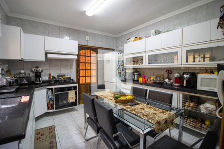 Casa à venda com 140m², 3 quartos e 2 vagasCozinha