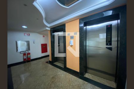 Apartamento para alugar com 64m², 3 quartos e 1 vaga Apartamento para alugar com 64m², 3 quartos e 1 vagaHall