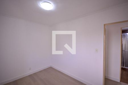 Quarto 2 de apartamento para alugar com 3 quartos, 64m² em Vila Vermelha, São Paulo