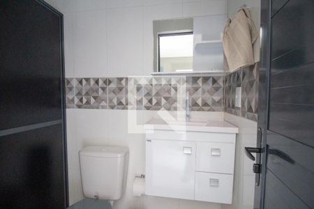 Casa de condomínio para alugar com 84m², 2 quartos e 1 vaga Casa de condomínio para alugar com 84m², 2 quartos e 1 vagaBanheiro da Suíte 1