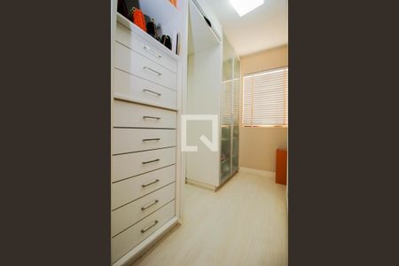 Apartamento para alugar com 98m², 2 quartos e 1 vagaCloset da Suíte
