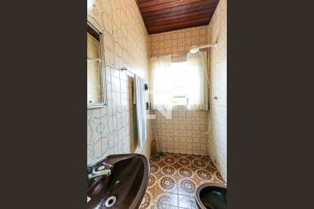 Casa à venda com 125m², 3 quartos e 2 vagasBanheiro