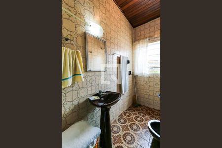 Casa à venda com 125m², 3 quartos e 2 vagasBanheiro