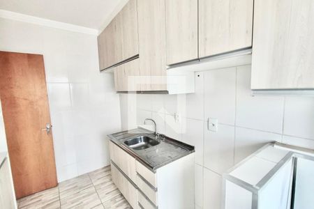 Cozinha de apartamento à venda com 2 quartos, 46m² em Parque São Jorge, Campinas