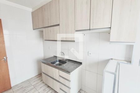 Cozinha de apartamento à venda com 2 quartos, 46m² em Parque São Jorge, Campinas